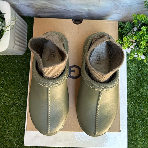 UGG
Women's Tasman X Slip-On
Flats BURNT OLIVE new with box size 5 - Picture 3 of 15